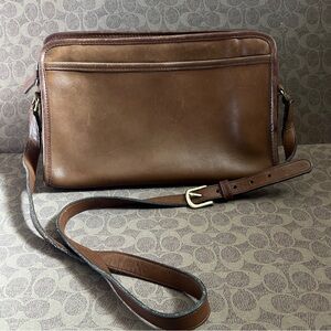 Vintage Coach NYC Swagger Bag